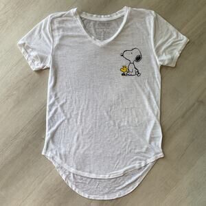 2020 Peanuts Worldwide Snoopy Shirt Small